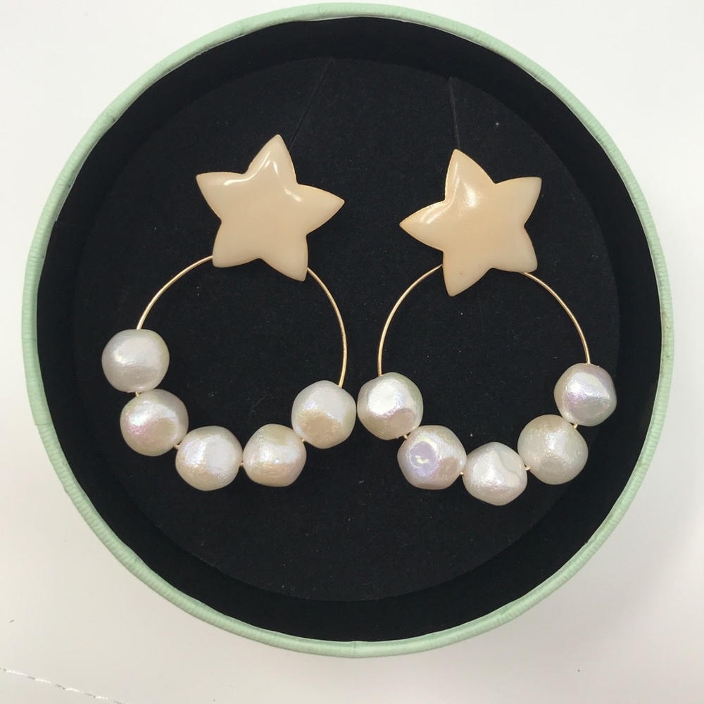 Pearl earrings